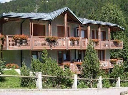 Residence Orsa Maggiore Madonna Dış mekan fotoğraf