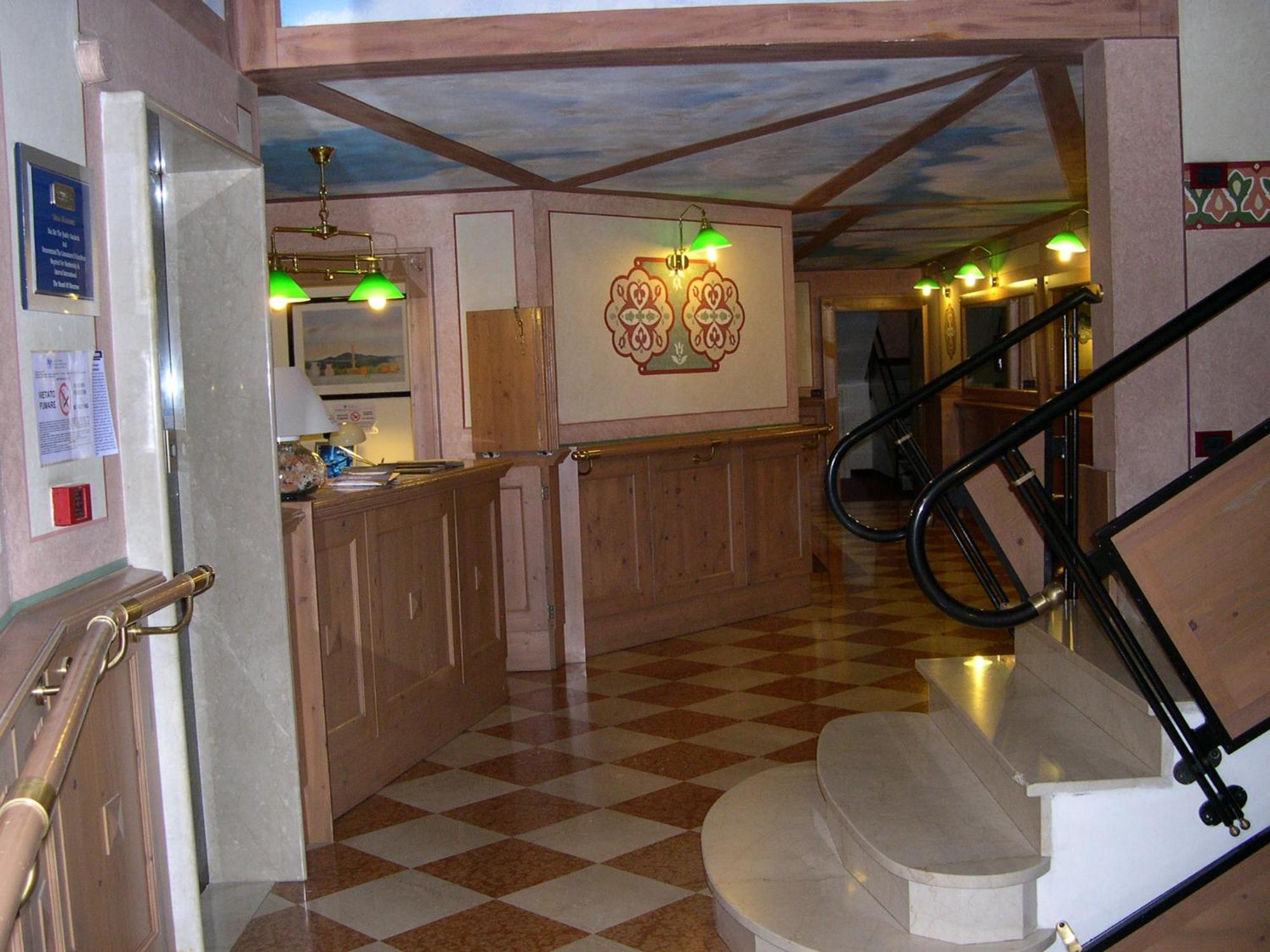 Residence Orsa Maggiore Madonna Dış mekan fotoğraf